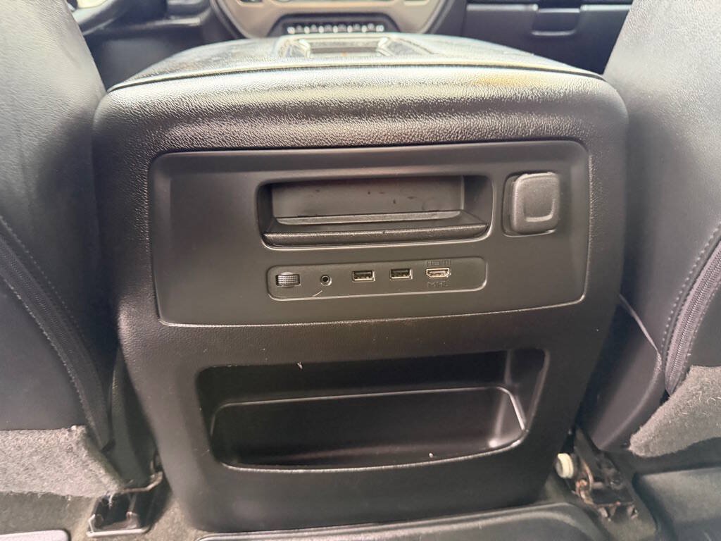 Used 2018 GMC Sierra 3500 Denali AWD/4WD image 36