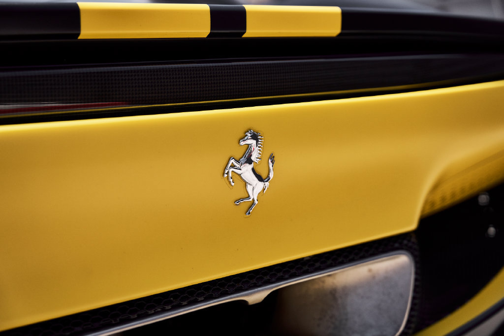 Used 2023 Ferrari 296 GTB RWD image 14