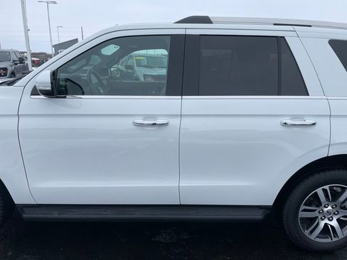 Used 2024 Ford Expedition Limited image 41