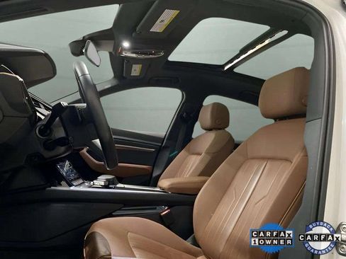 Used 2024 Audi Q8 e-tron Premium image 27