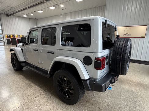 Used 2023 Jeep Wrangler Unlimited Sahara w/ Cold Weather Group image 38