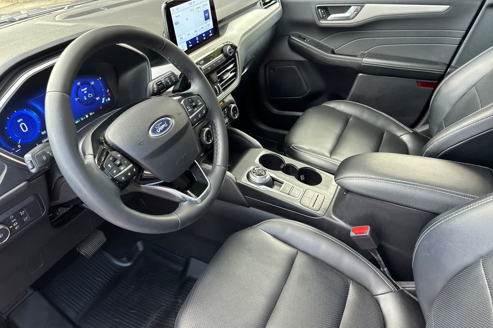 Used 2022 Ford Escape SEL w/ Technology Package FWD image 11