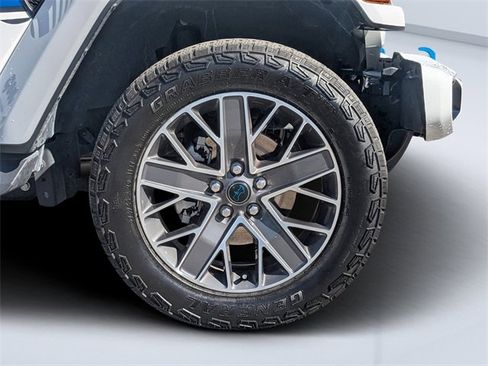Used 2024 Jeep Wrangler High Altitude image 11