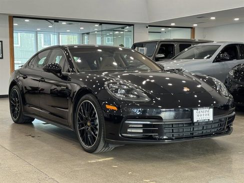 Used 2020 Porsche Panamera 4 image 3