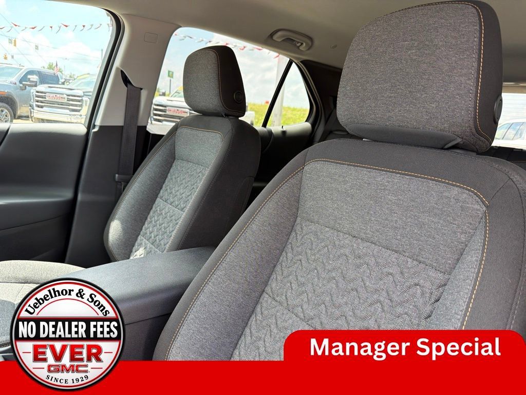 Used 2024 Chevrolet Equinox LT w/ LPO, Floor Liner Package FWD image 23