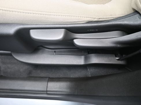 Used 2023 Chevrolet Traverse LS w/ Safety Package FWD image 10