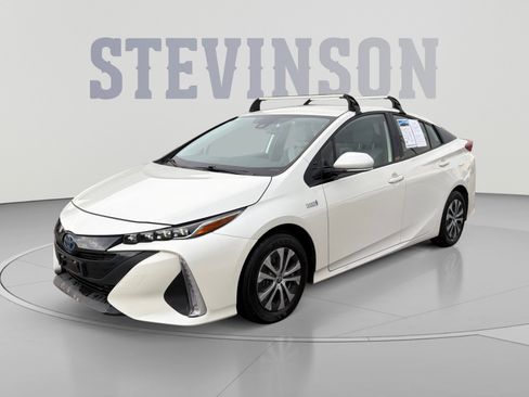Used 2020 Toyota Prius Prime LE FWD image 1