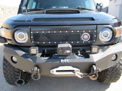 Used 2007 Toyota FJ Cruiser 4WD image 16