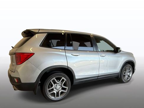 Used 2023 Honda Passport EX-L image 10