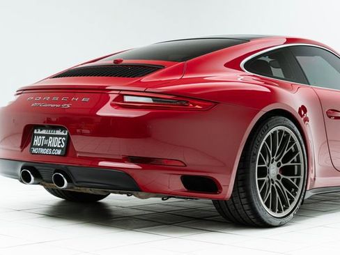 Used 2017 Porsche 911 Carrera 4S AWD/4WD image 14