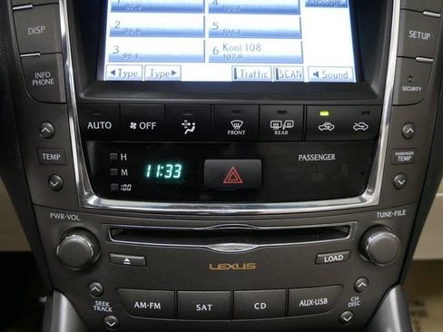 Used 2011 Lexus IS 250C RWD image 20