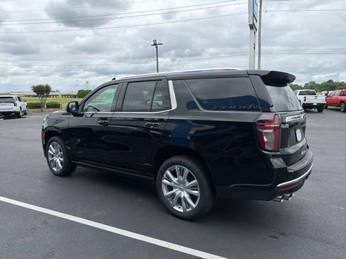 Used 2024 Chevrolet Tahoe High Country w/ Premium Package RWD image 32