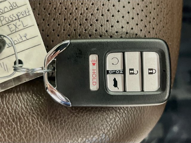 Used 2025 Honda Passport EX-L image 33