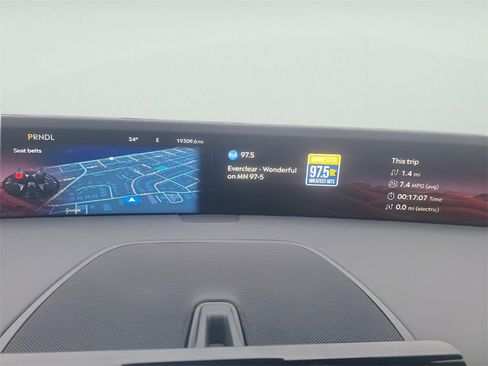 Used 2024 Lincoln Nautilus Reserve w/ Equipment Group 202A image 23