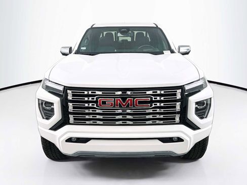Used 2024 GMC Canyon Denali image 6