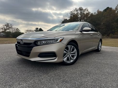 Used 2020 Honda Accord LX image 2
