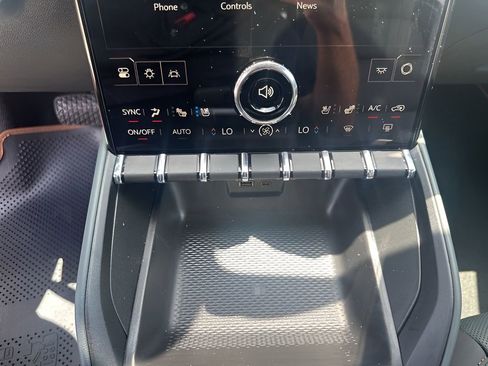 New 2026 GMC Terrain AT4 w/ Convenience Package III image 36