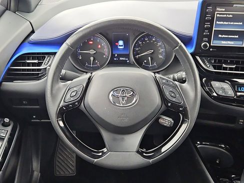 Used 2020 Toyota C-HR XLE image 28