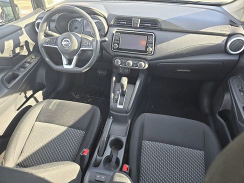 Used 2022 Nissan Versa S image 18