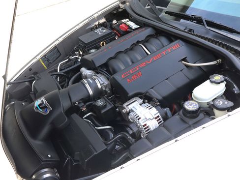 Used 2008 Chevrolet Corvette Convertible w/ Preferred Equipment Group RWD image 17