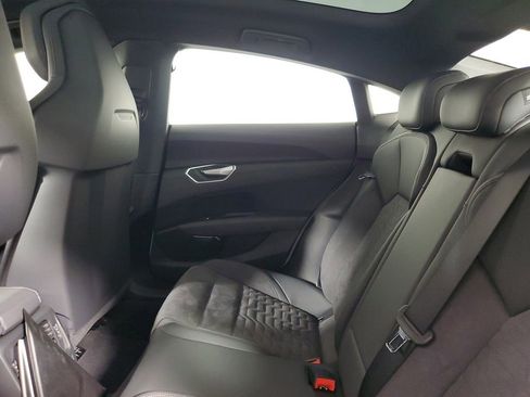 Used 2023 Audi e-tron GT Premium Plus image 11