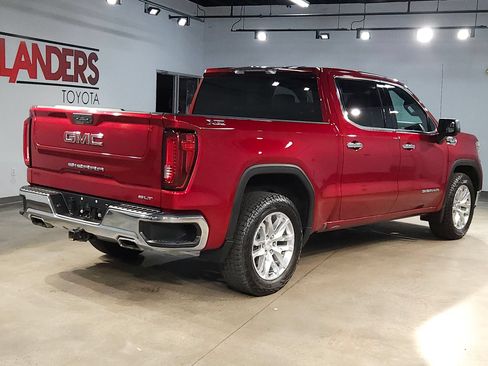 Used 2021 GMC Sierra 1500 SLT AWD/4WD image 7
