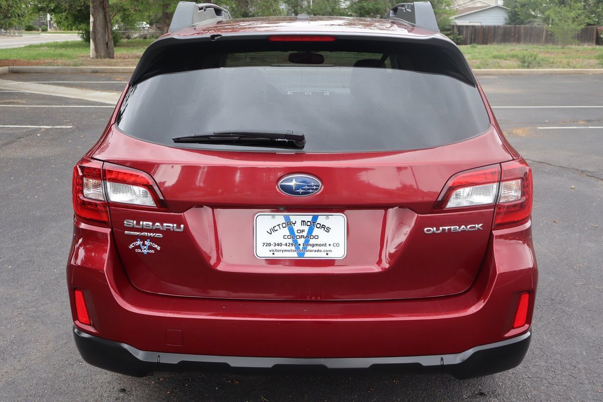 Used 2015 Subaru Outback 2.5i Limited AWD/4WD image 6