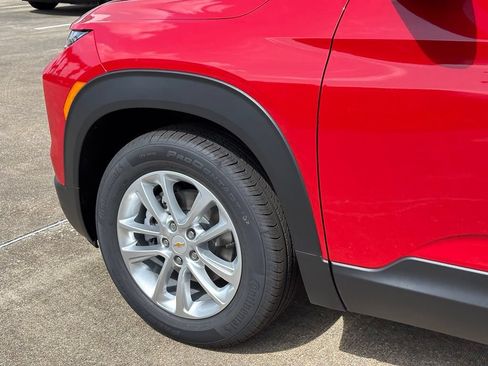 New 2026 Chevrolet TrailBlazer LS FWD image 19