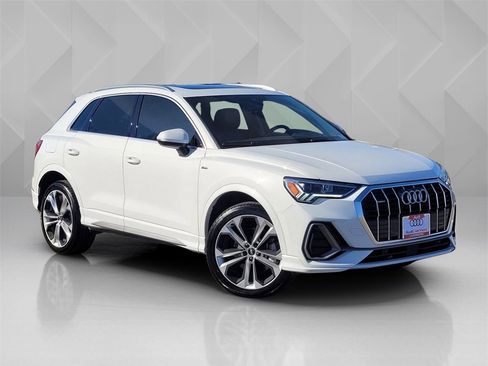 Used 2021 Audi Q3 2.0T Premium Plus w/ Premium Plus Package image 8