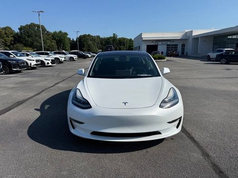Used 2018 Tesla Model 3 Long Range AWD/4WD image 2