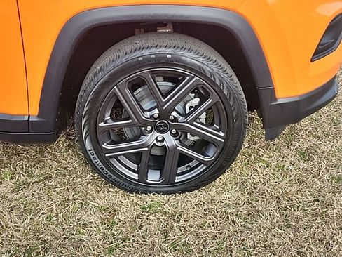 New 2026 Jeep Compass Latitude image 5