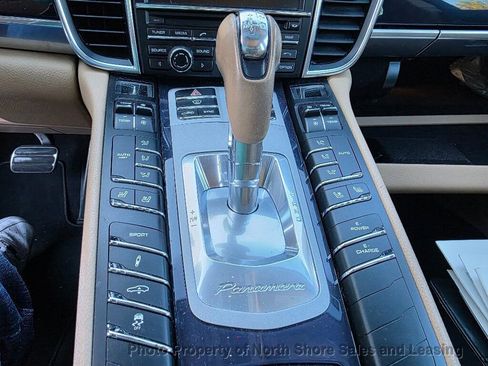 Used 2015 Porsche Panamera S image 63