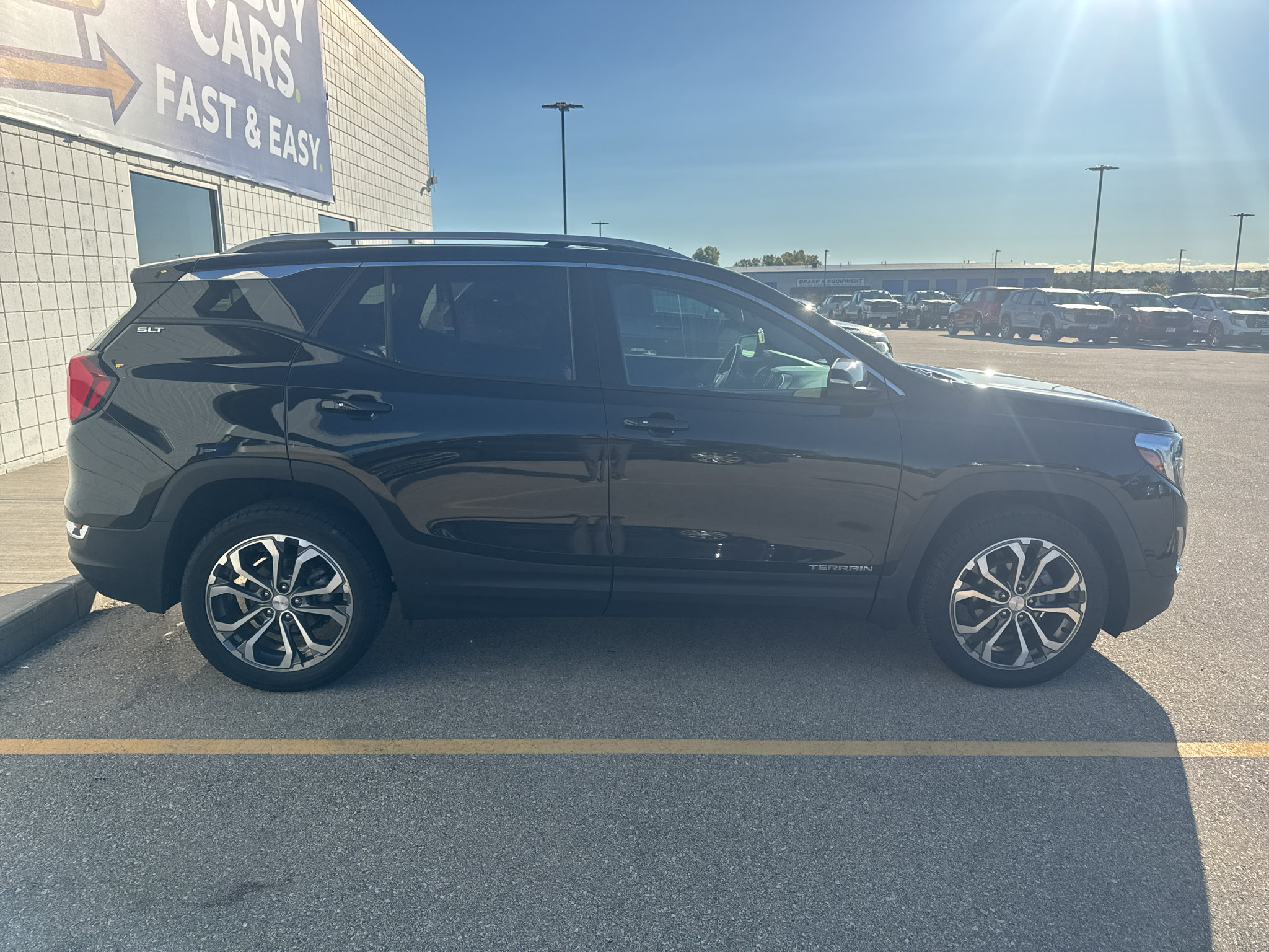 Used 2021 GMC Terrain SLT AWD/4WD image 4