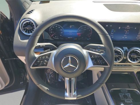 Certified 2025 Mercedes-Benz GLA 250 GLA 250 image 24