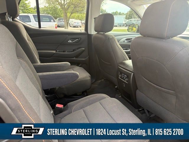 Used 2018 Chevrolet Traverse LT w/ LPO, Floor Liner Package FWD image 15