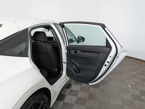 Used 2023 Honda Civic Sport image 31