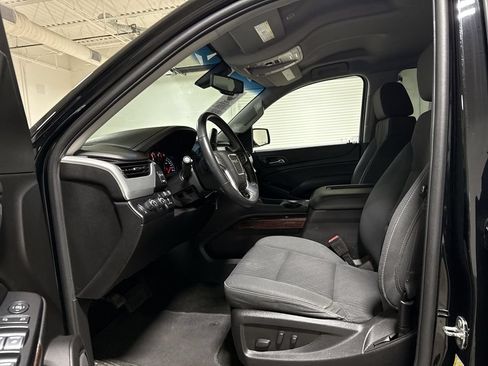 Used 2018 GMC Yukon SLE w/ HD Trailering Package AWD/4WD image 19