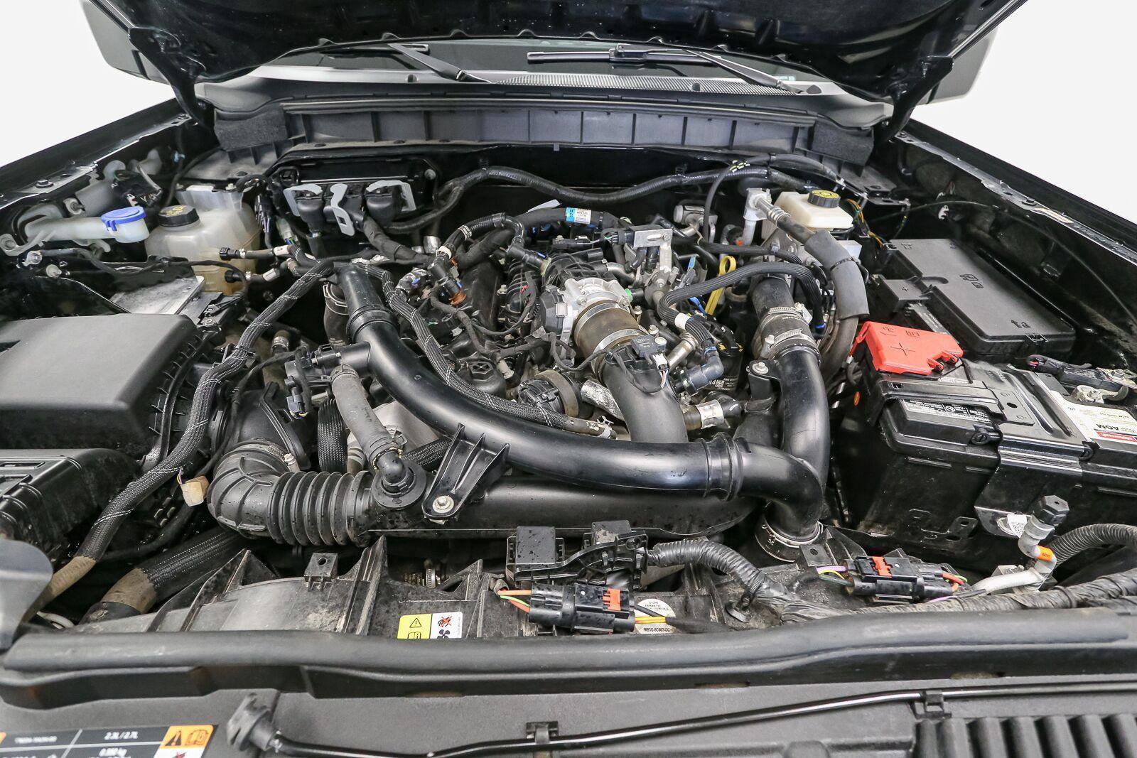 Used 2024 Ford Bronco Outer Banks AWD/4WD image 13