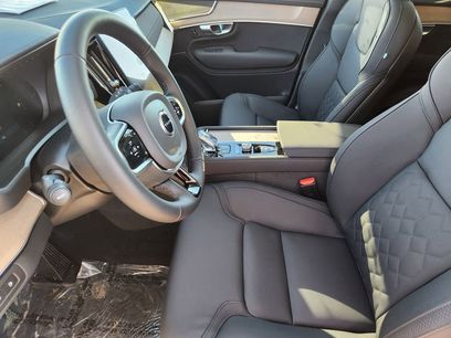 New 2026 Volvo XC90 T8 Plus w/ Protection Package Premier