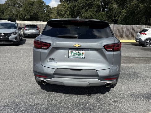 Used 2023 Chevrolet Blazer LT w/ Driver Confidence Package image 4