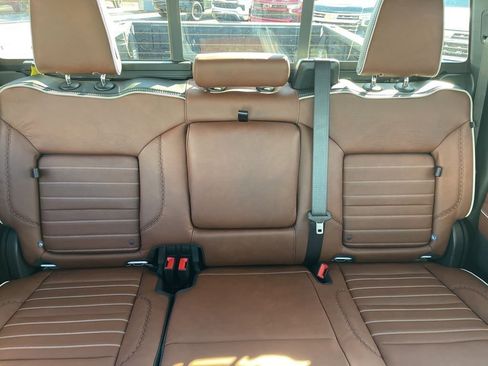 New 2026 GMC Sierra 2500 Denali Ultimate image 14