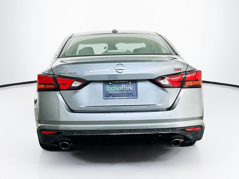 Used 2025 Nissan Altima 2.5 SR FWD image 7