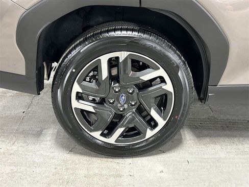 Certified 2025 Subaru Forester Premium image 12