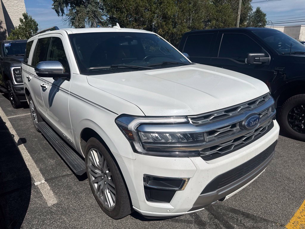 Used 2023 Ford Expedition Platinum AWD/4WD image 4