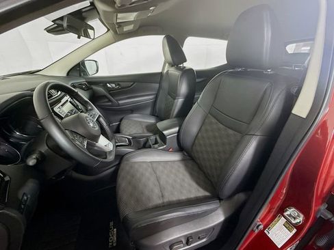 Certified 2022 Nissan Rogue Sport SV w/ Technology Package image 21