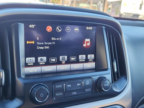 Used 2016 GMC Canyon SLT w/ Driver Alert Package image 26