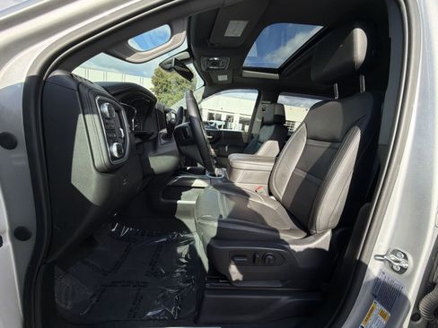 Used 2023 GMC Sierra 3500 Denali image 13