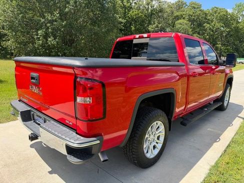 Used 2017 GMC Sierra 1500 SLE w/ SLE Value Package AWD/4WD image 4