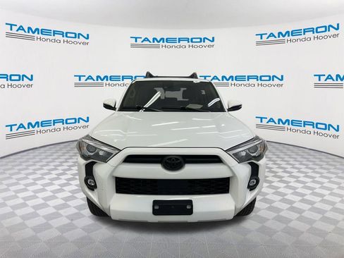 Used 2021 Toyota 4Runner SR5 Premium image 8