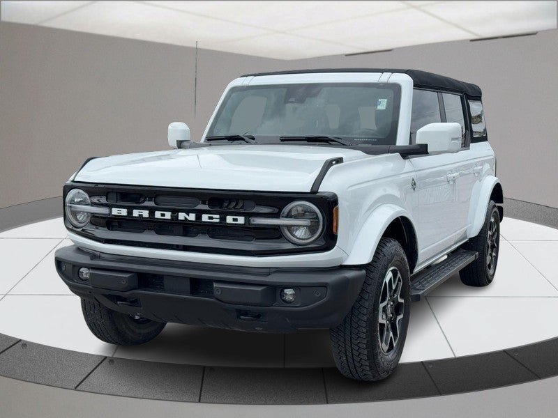 Used 2024 Ford Bronco Outer Banks AWD/4WD image 8